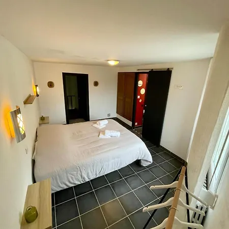 La Maison De Apartment